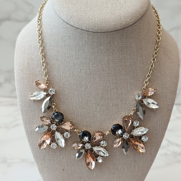 Banana Republic Factory Statement Necklace NWOT - Picture 1 of 5